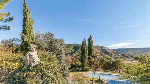 Tuscan-style equestrian estate in Madrid Tuscan-style equestrian estate in Madrid
